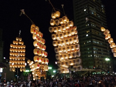 東北六魂祭の秋田竿燈まつり